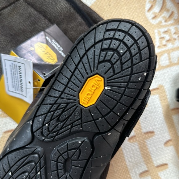 Vibram Shearling Furoshiki HBoots - Picture 6 of 10